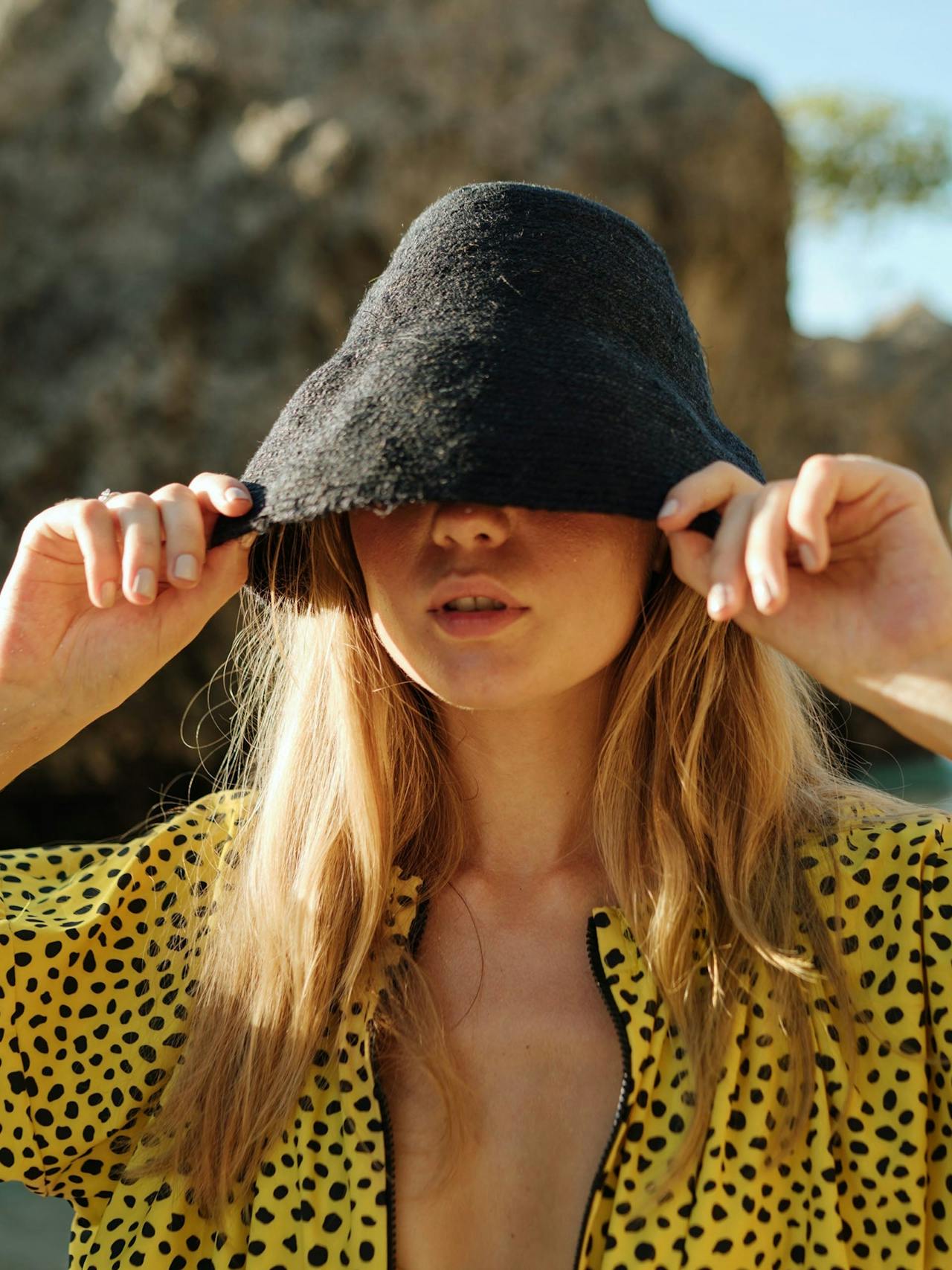 Naomi jute clochet straw hat in black Straw hats BrunnaCo    - Collagerie