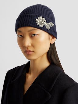 Navy embroidered knitted hat PF24_F1H1_ENC Erdem    - Collagerie