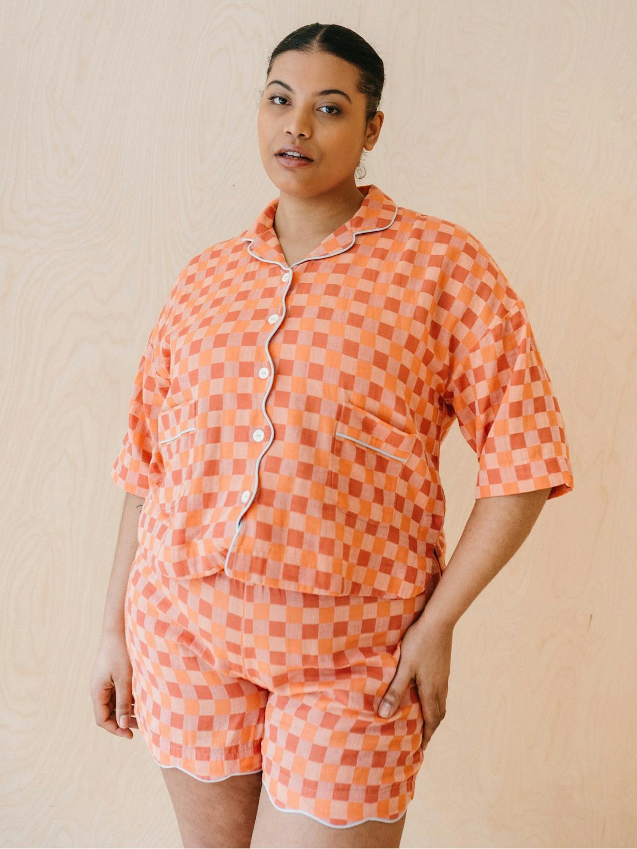 Cotton pyjamas in apricot checkerboard Sleepwear TBCo    - Collagerie