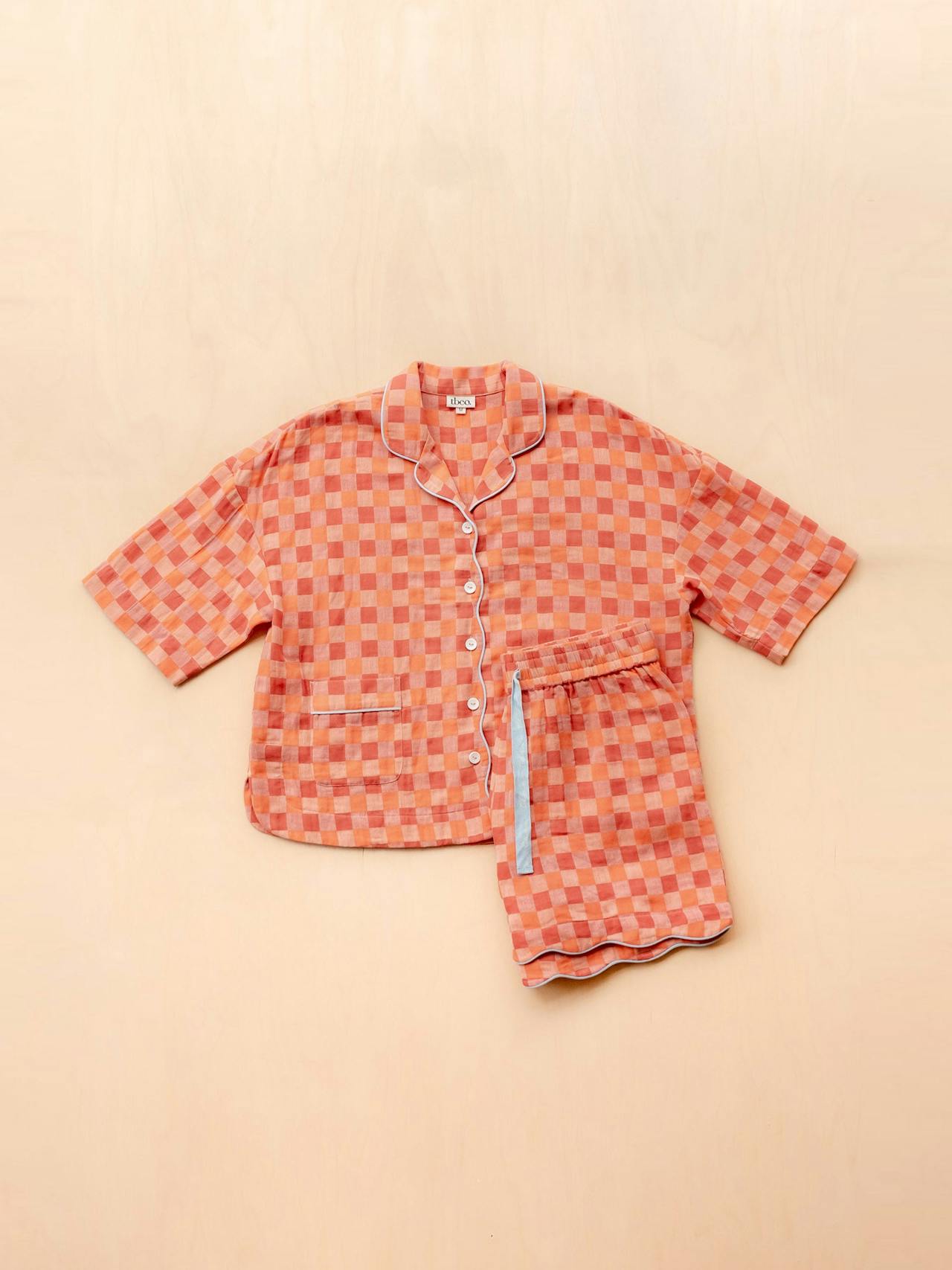 Cotton pyjamas in apricot checkerboard