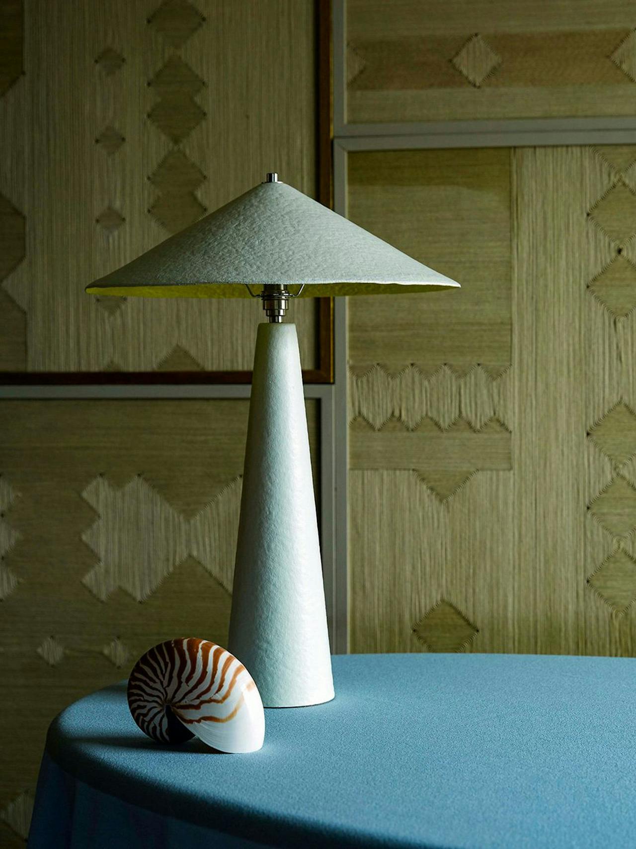 Parasol table lamp Interiors Palefire    - Collagerie