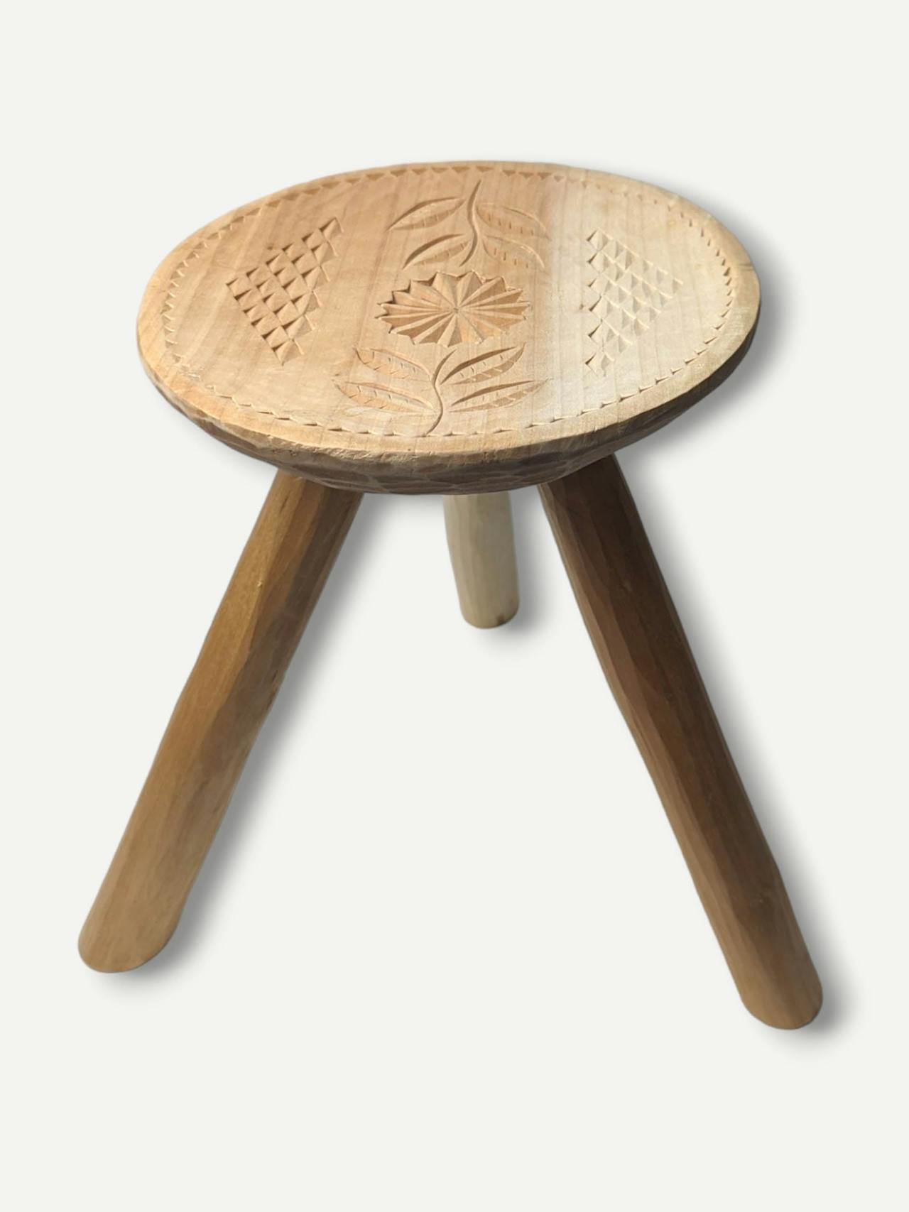 Wooden stool with motif  Casa de Folklore    - Collagerie