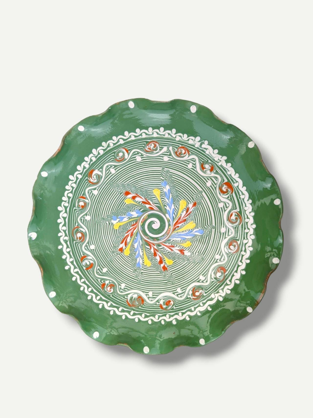 Large moss green ripple plate IV  Casa de Folklore    - Collagerie