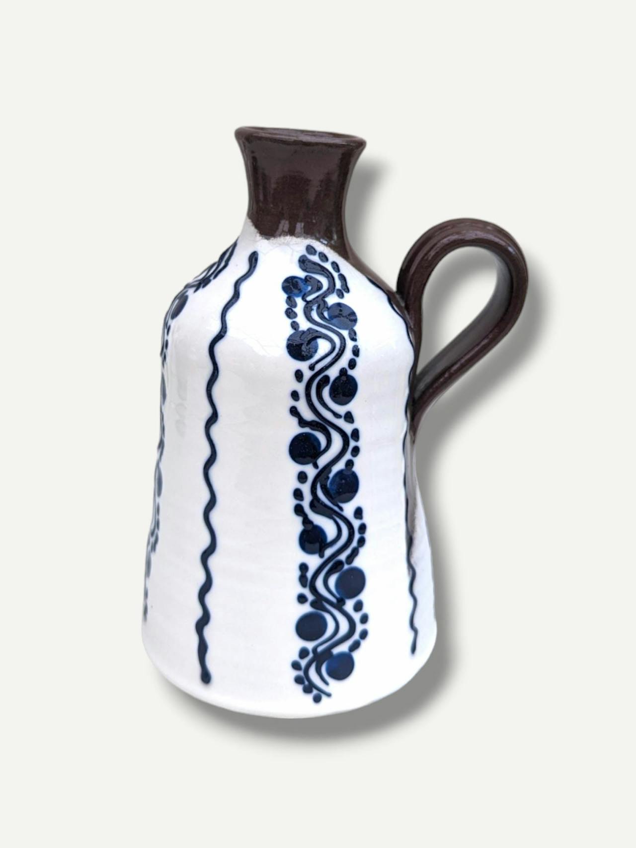 Sitar ecru blue bottle vase III