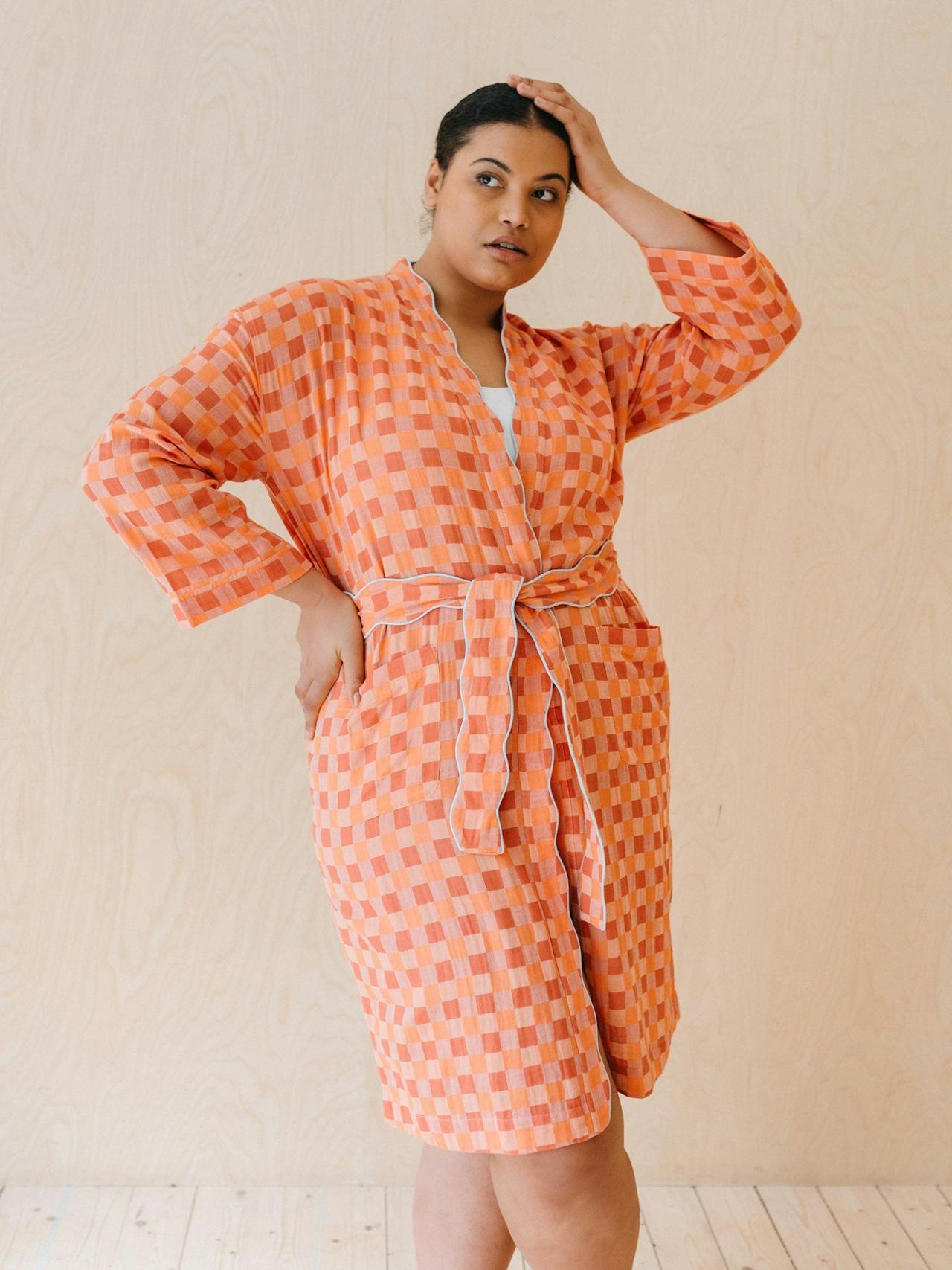 Cotton robe in apricot checkerboard  TBCo    - Collagerie