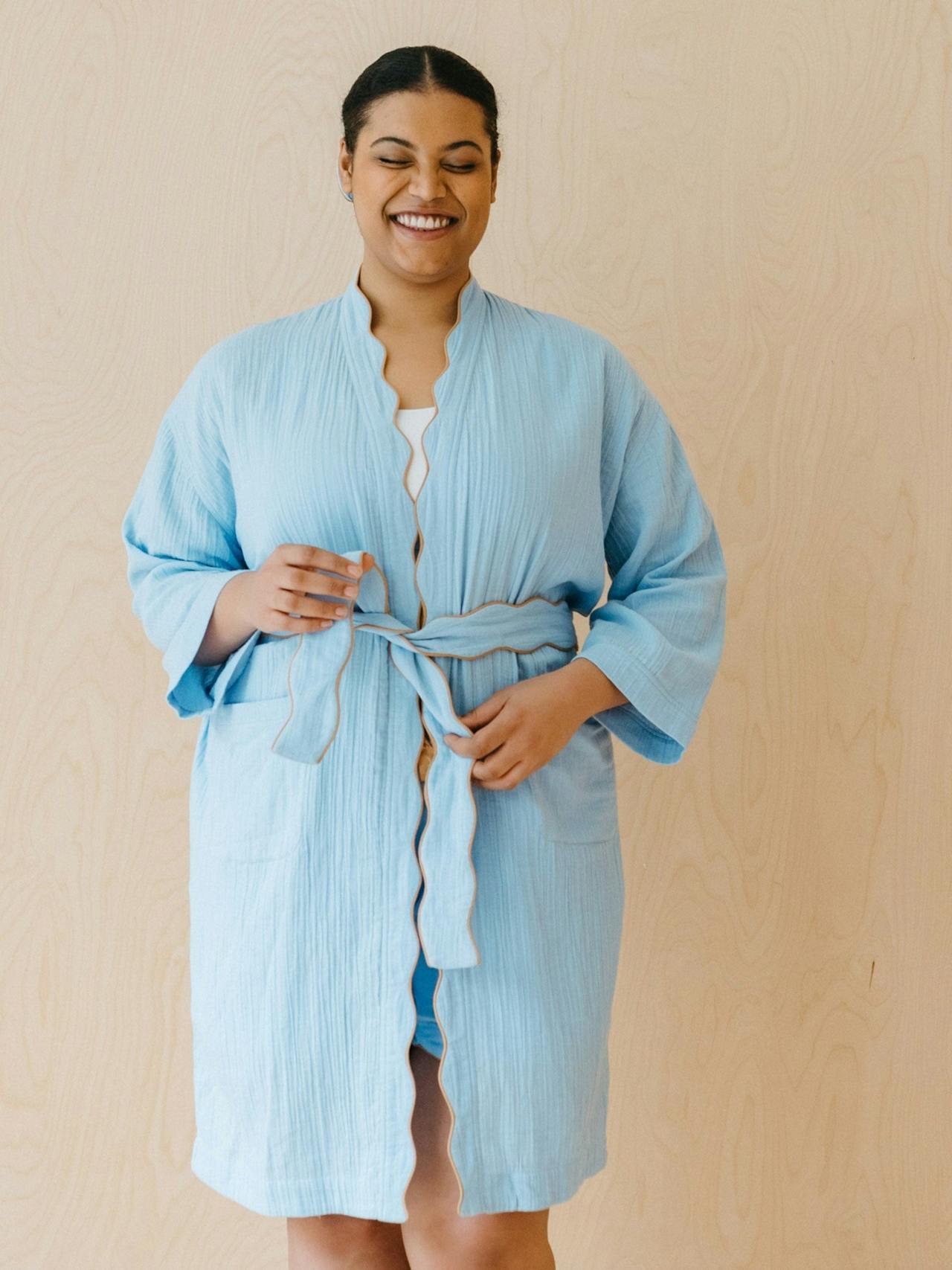 Cotton robe in blue scallop  TBCo    - Collagerie