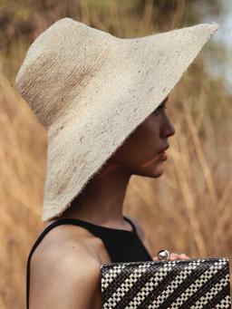 Riri jute handwoven straw hat in natural beige Straw Hat BrunnaCo    - Collagerie