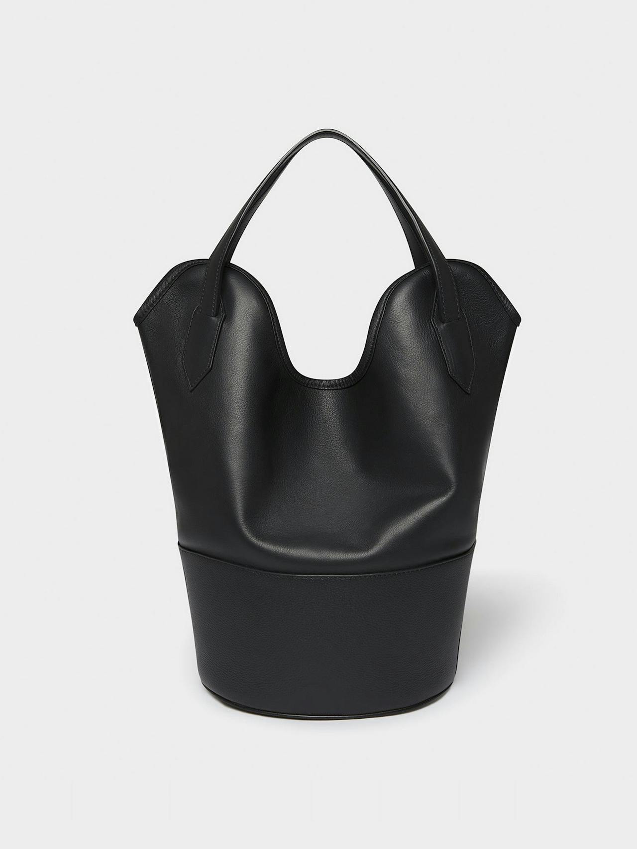 Black Small Ray Bucket bag