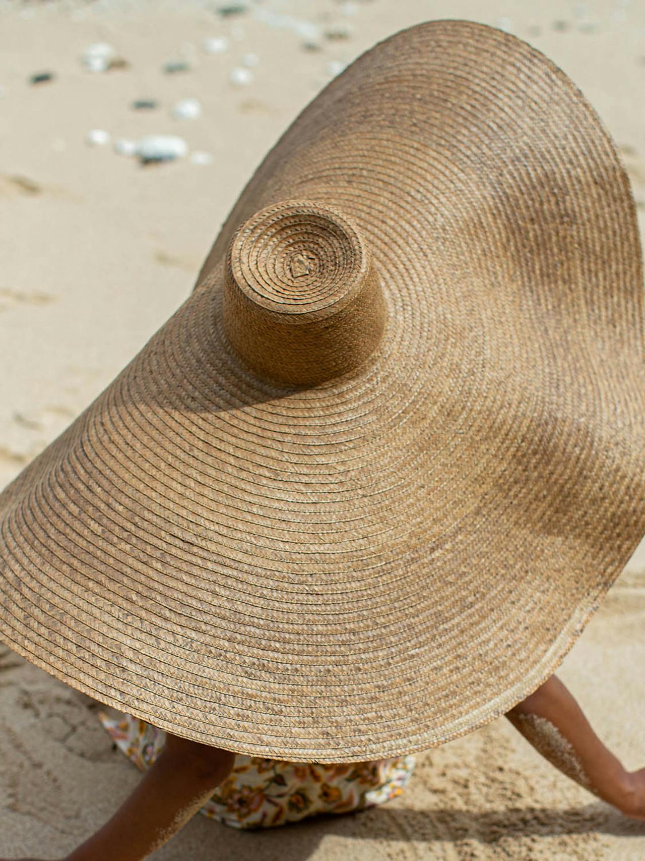 Solana oversized straw hat in toasted beige Straw hats BrunnaCo    - Collagerie