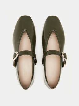 Green patent leather Stella slippers Footwear Le Monde Beryl    - Collagerie