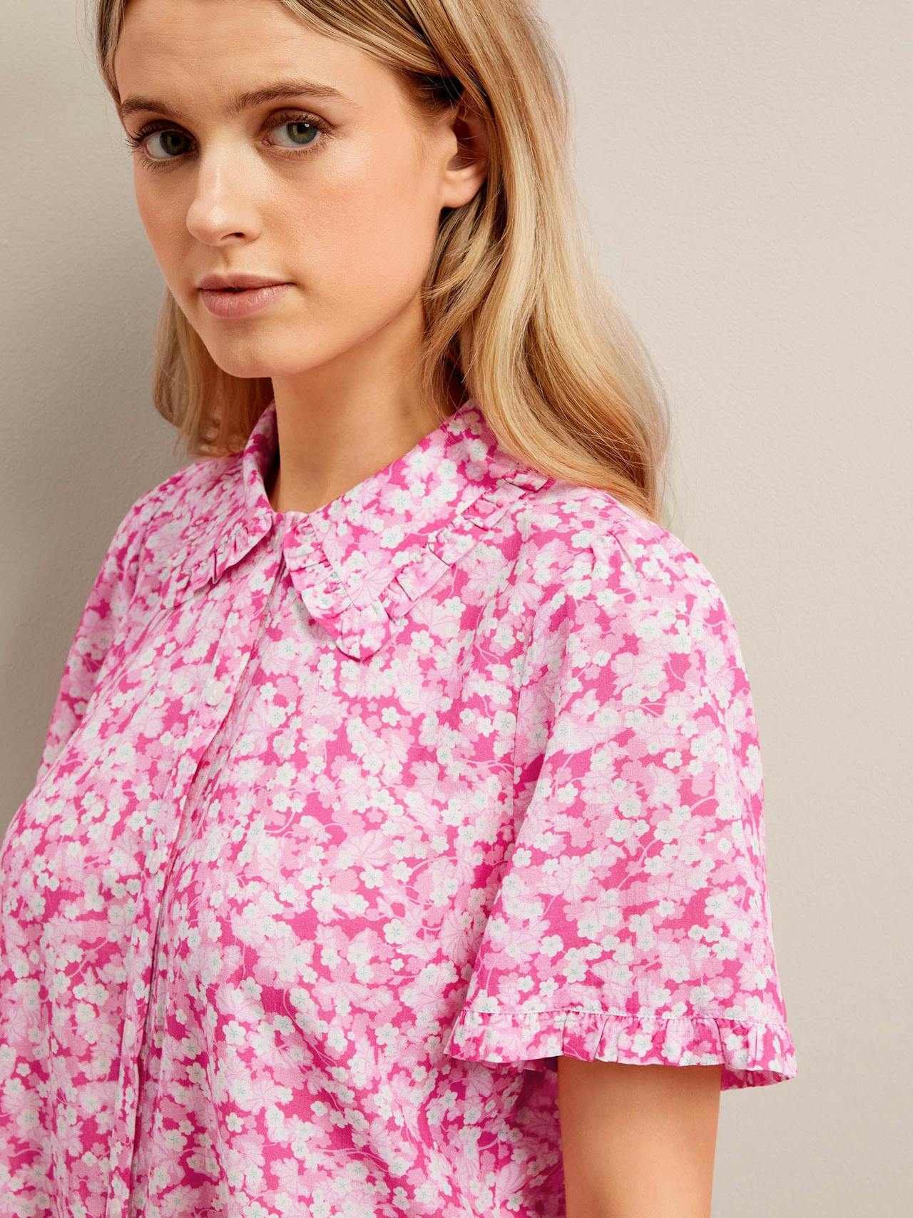 Hot pink blossom print Pippi cotton blend blouse Blouse Cefinn    - Collagerie