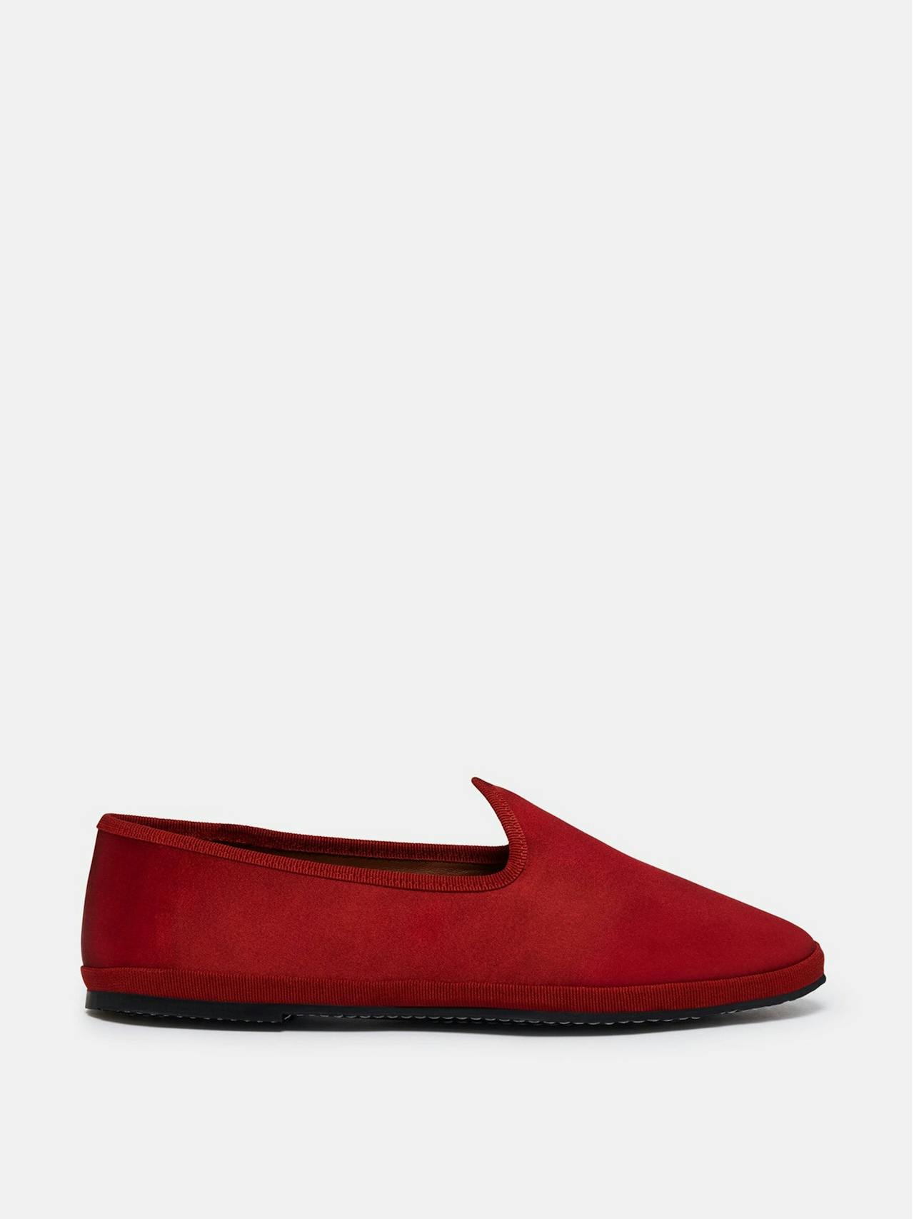Scarlet red satin soft Venetian slippers