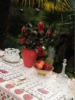 Pomegranate scalloped placemat for Penny Morrison Placemat Bell Hutley    - Collagerie