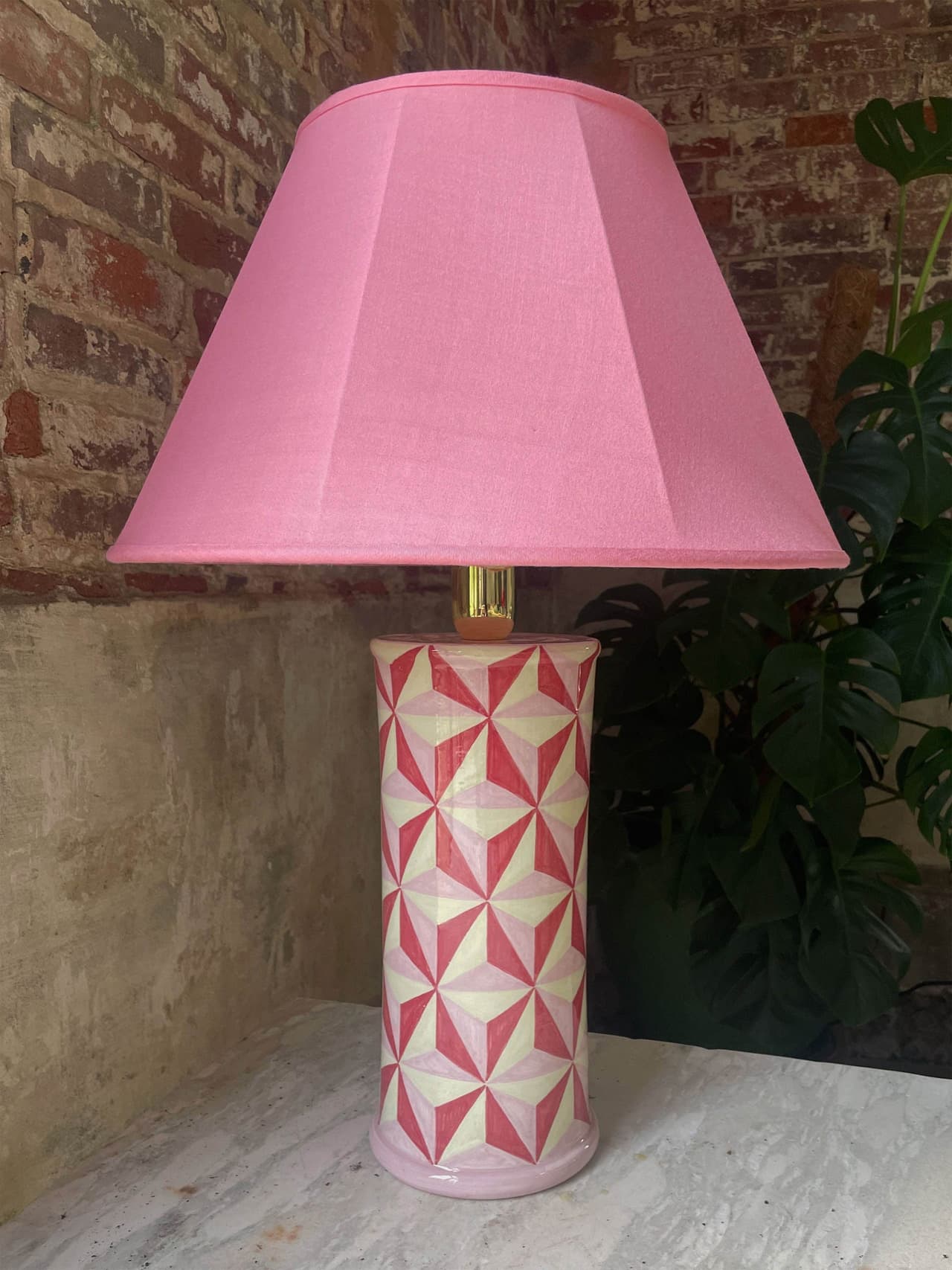 Starry eyed lamp, pink  Silo Studio    - Collagerie