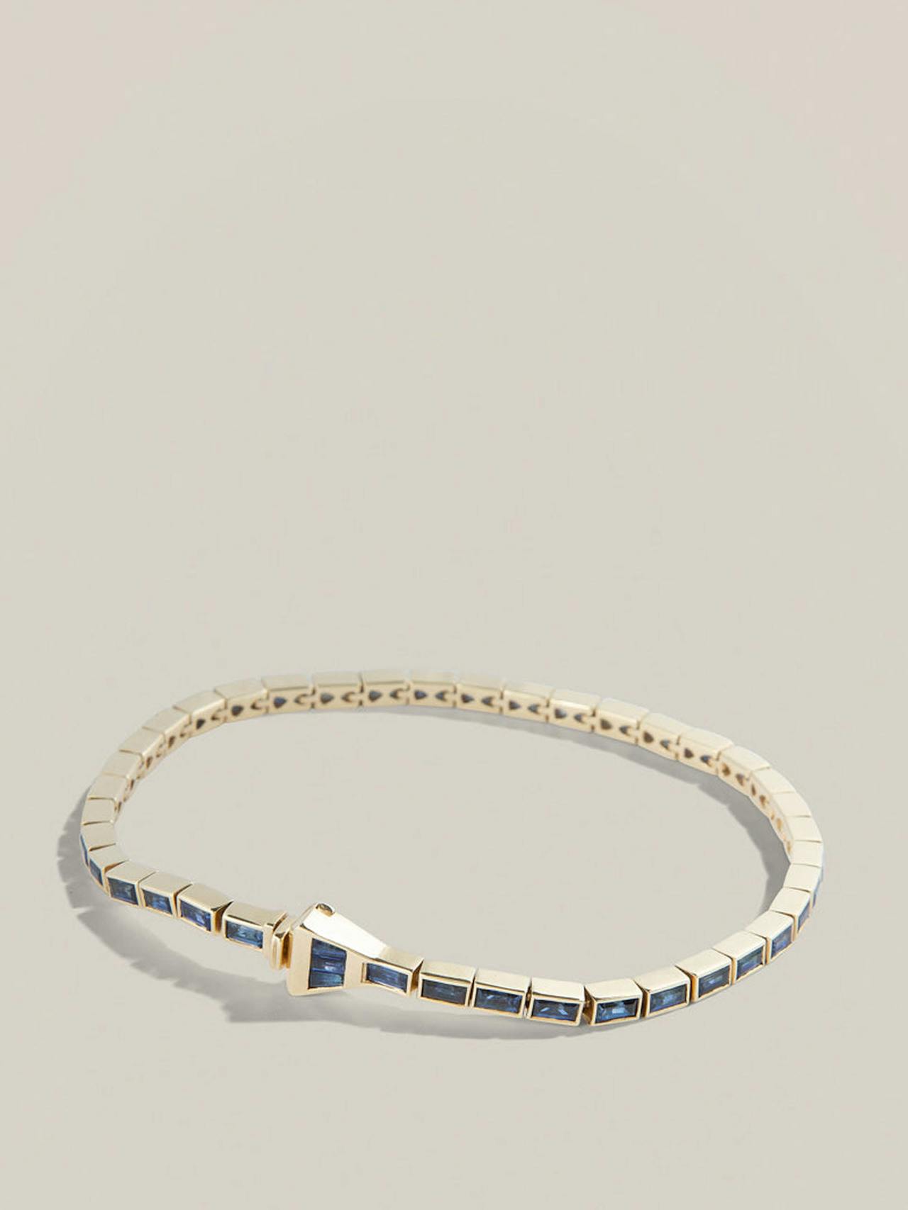 The Lucky One Sapphire Riveré bracelet