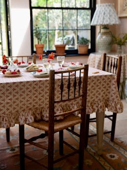 Poppy papaya ruffle tablecloth interiors Alice Palmer & Co    - Collagerie