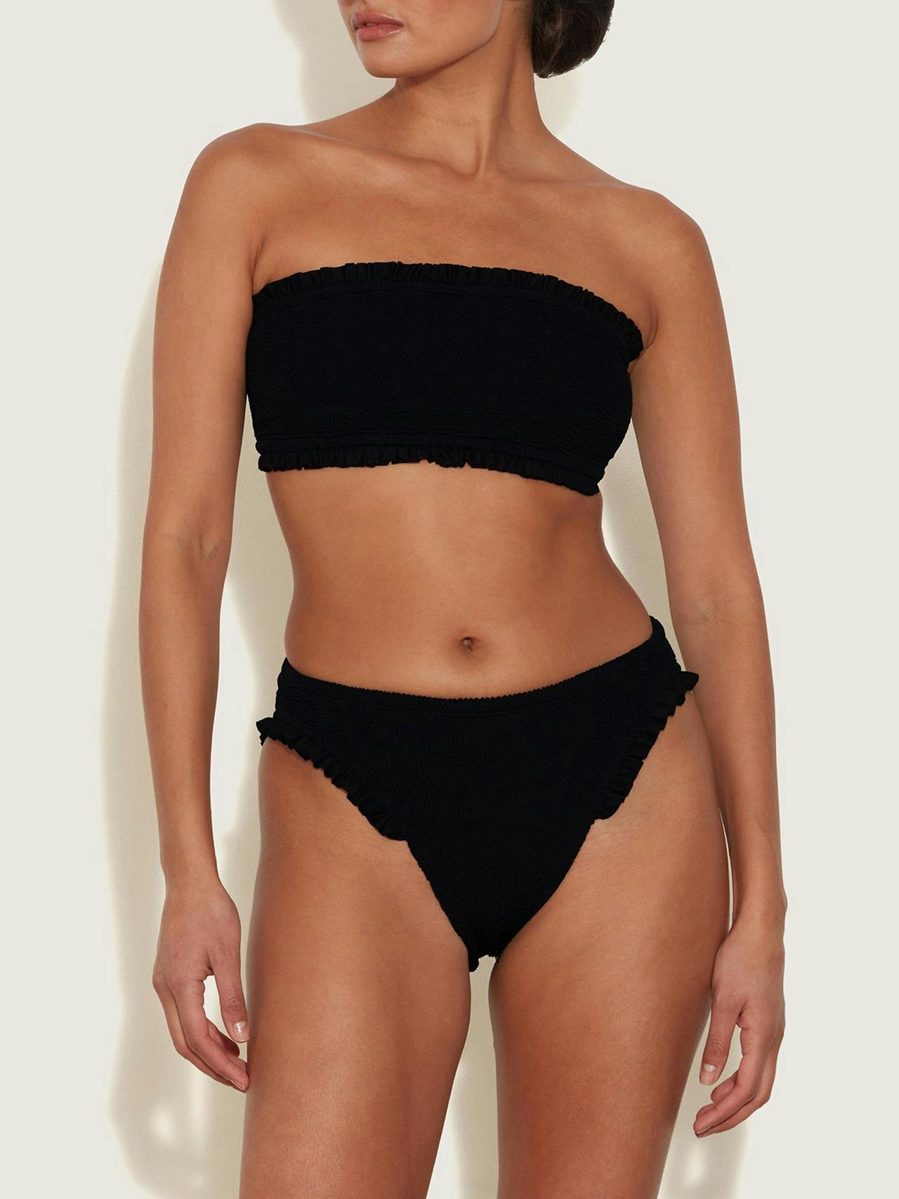 Black Tracey frill bikini Bikini Hunza G    - Collagerie