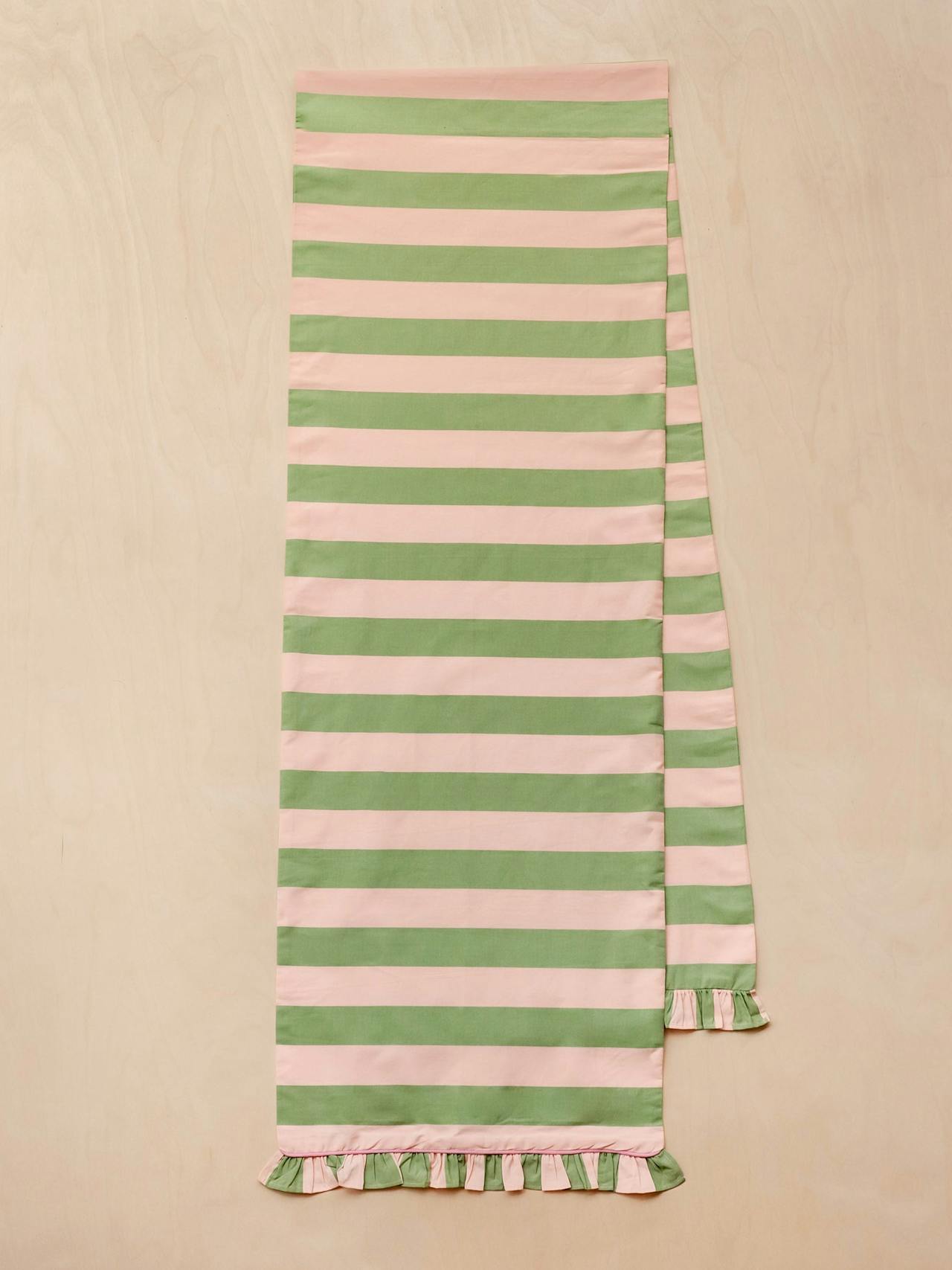 Cotton table runner in green stripe