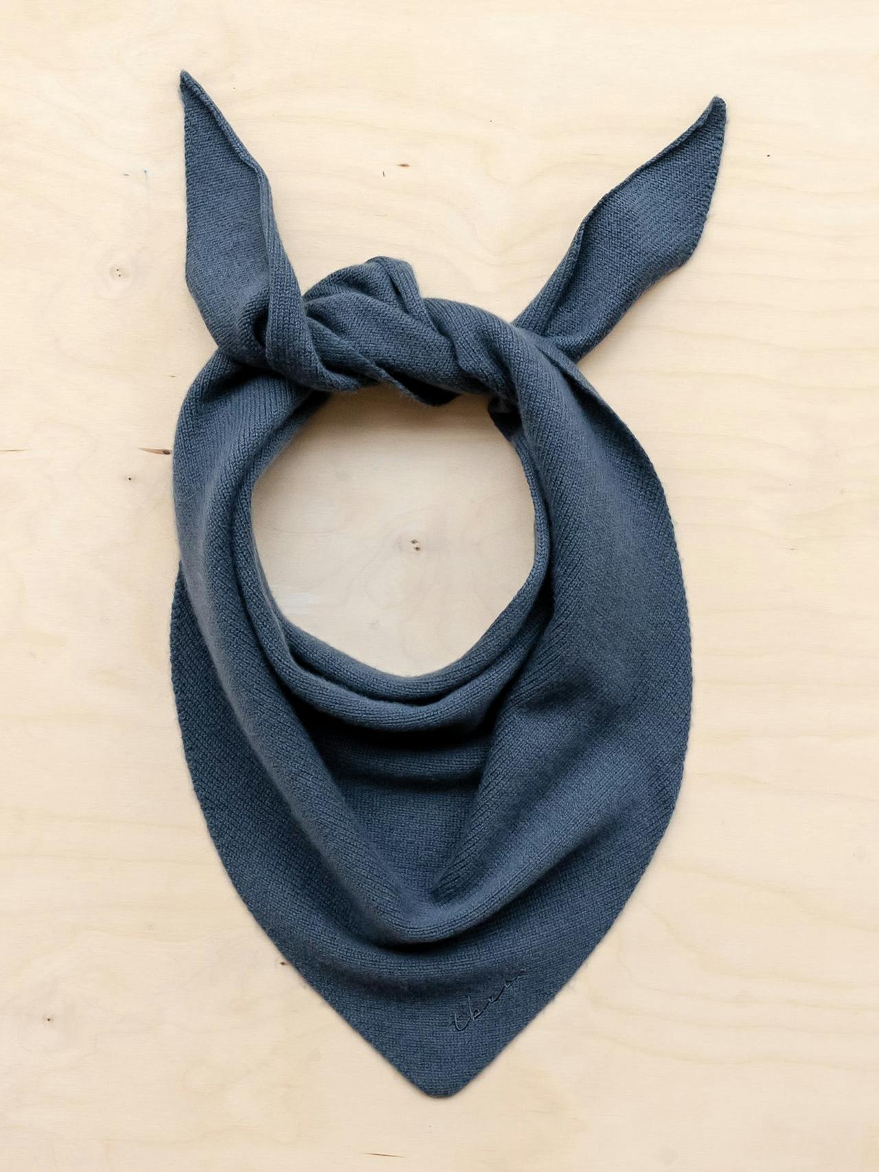 Merino triangle scarf in slate