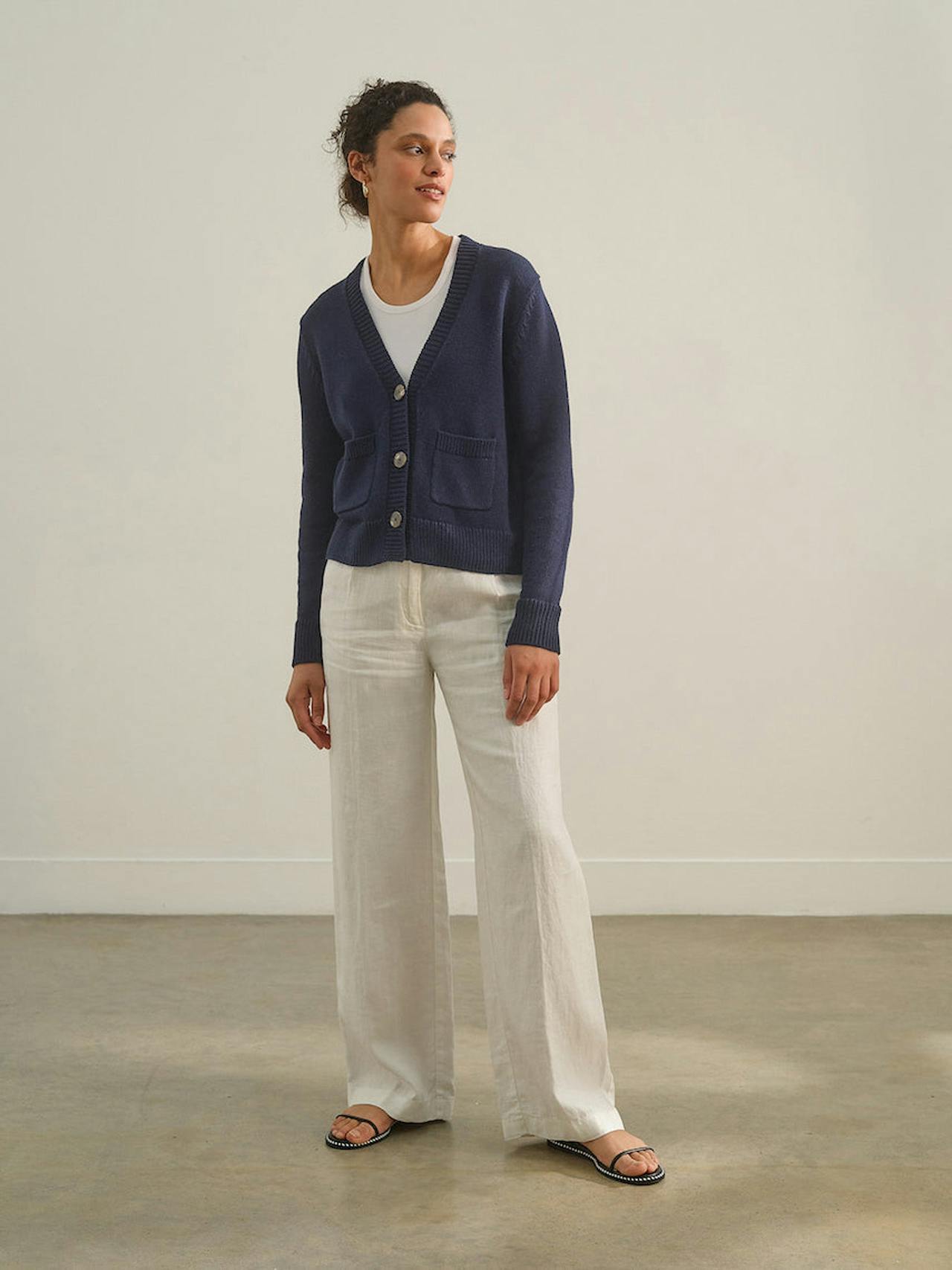 The Boxy cardigan in navy Clothing Navygrey    - Collagerie