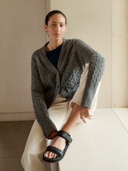 Atlantic grey Cable cardigan The CABLE CARDIGAN Navygrey    - Collagerie