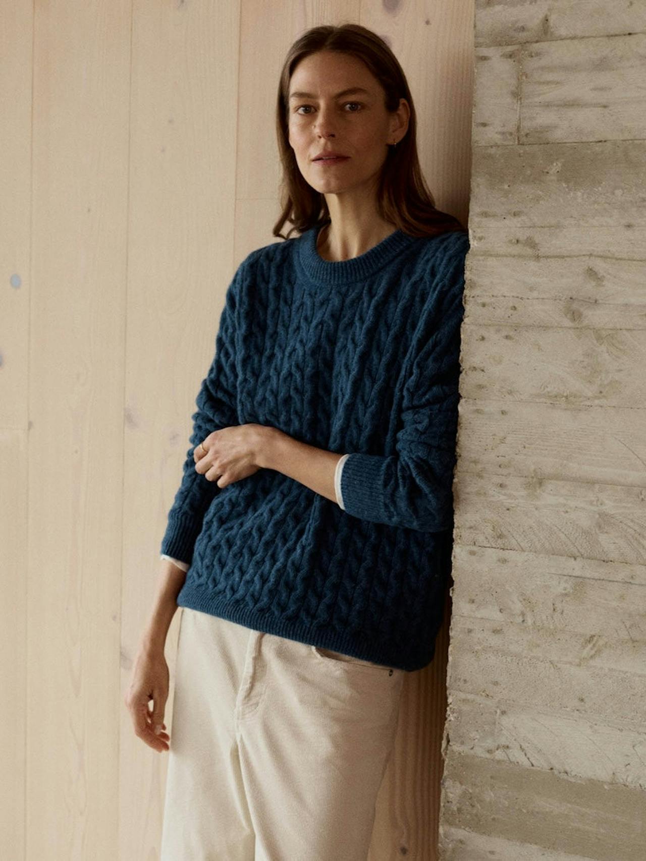 The cable crew in atlantic blue Jumper Navygrey    - Collagerie