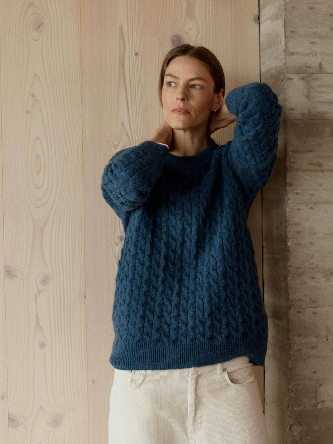 The cable crew in atlantic blue Jumper Navygrey    - Collagerie