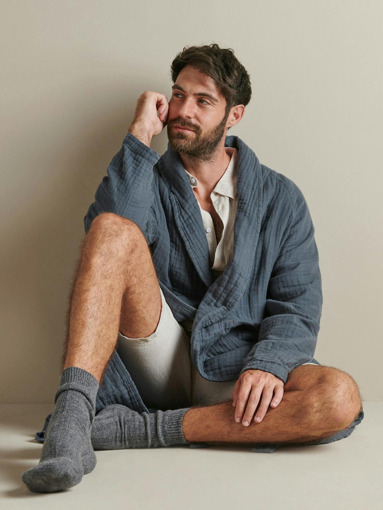 Men’s cashmere socks in Slate accessories Bedfolk    - Collagerie