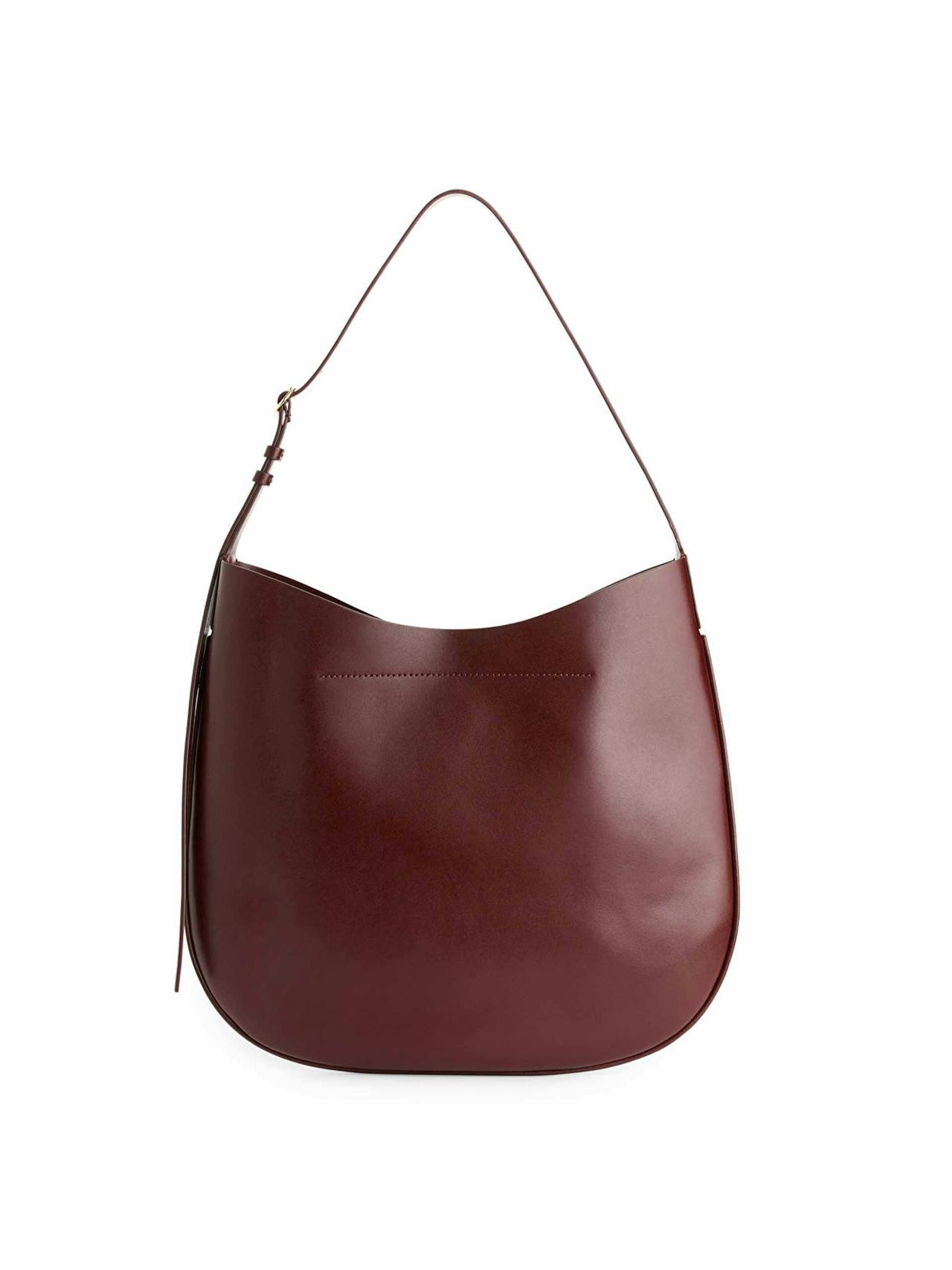 Crescent shoulder bag