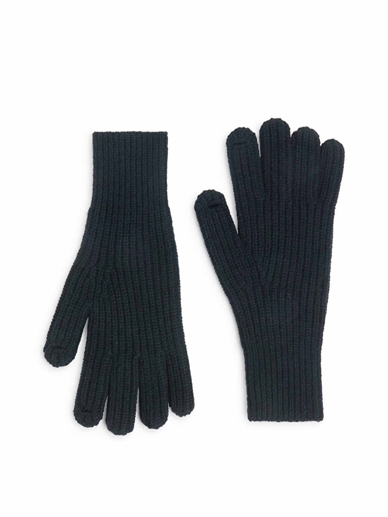 Wool gloves