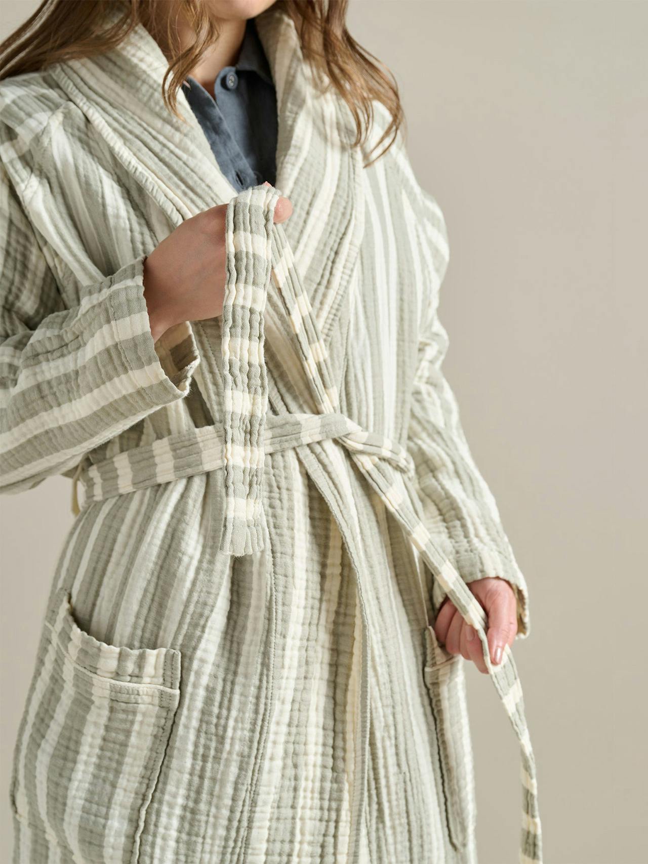 Sage stripe The Dream cotton robe The Dream Cotton Robe Bedfolk    - Collagerie