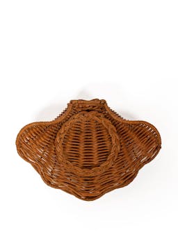 Concha dish Rattan Sharland England    - Collagerie