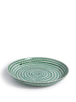 Green squiggle serving bowl Interiors Carolina Irving & Daughters    - Collagerie