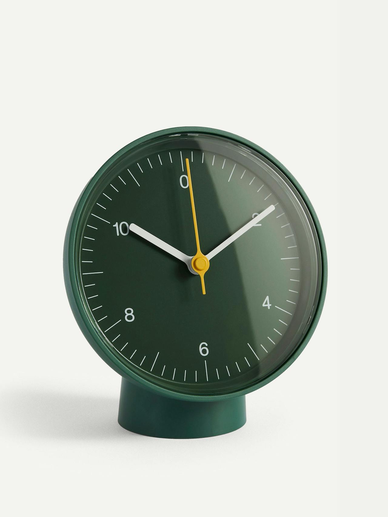 Green table clock