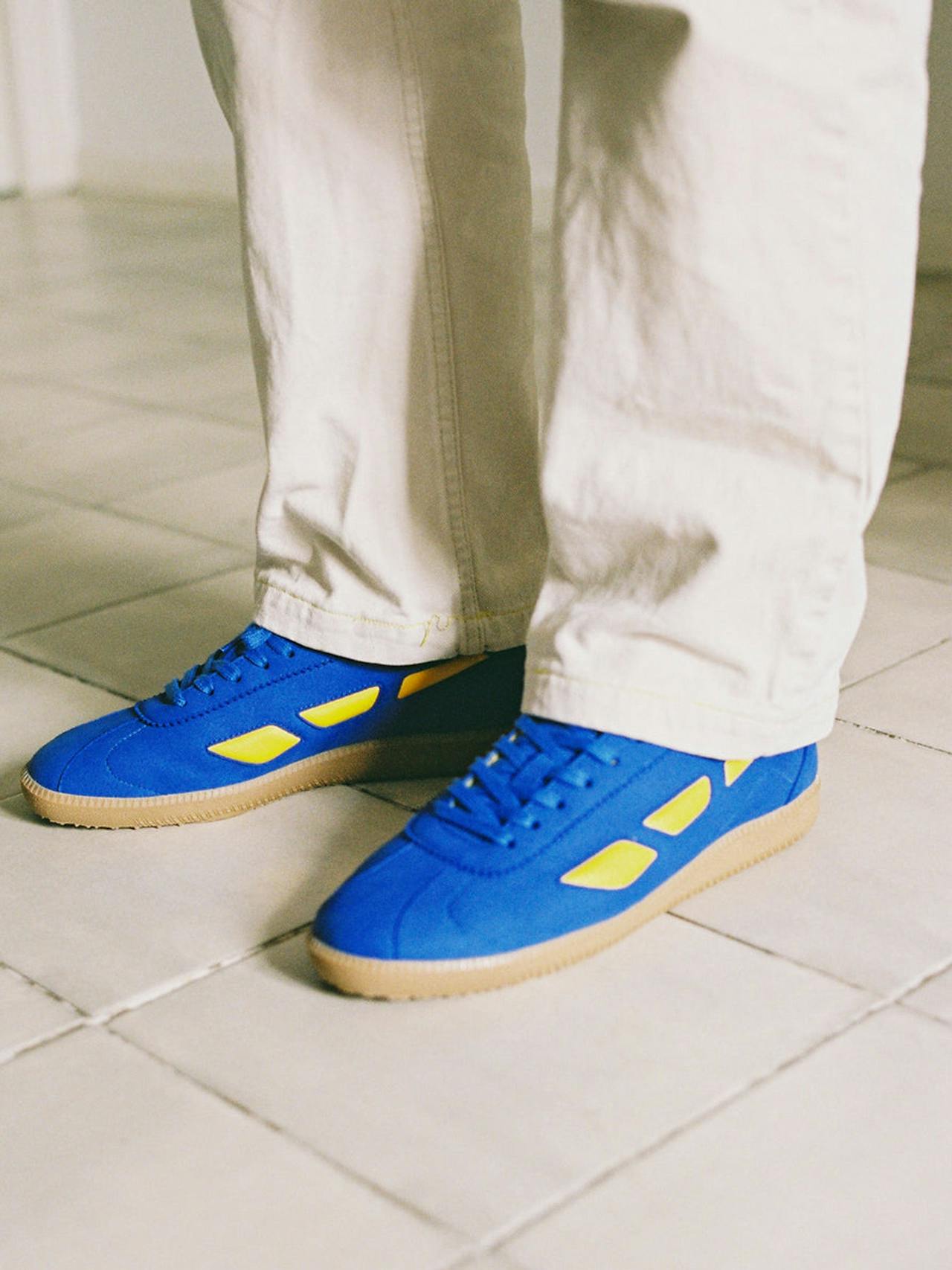 Modelo '70 trainer in blue and yellow Shoes SAYE    - Collagerie