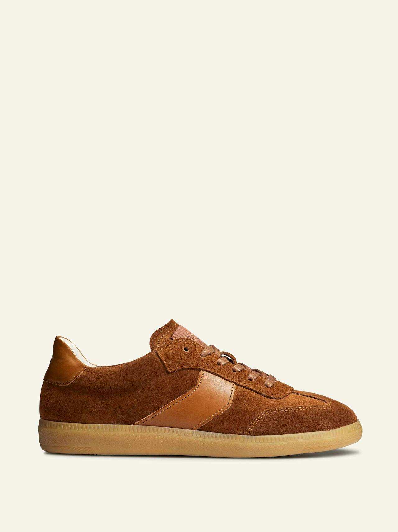 Retro trainers in Tan