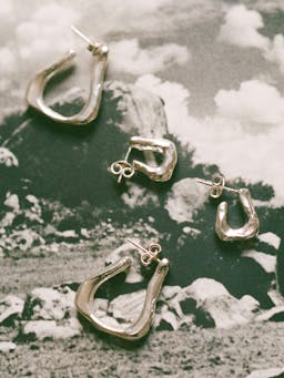 The Link of Wanderlust hoop earrings Jewellery Alighieri    - Collagerie