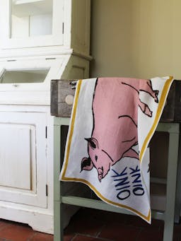 Pig tea towel Teatowels Amuse La Bouche    - Collagerie