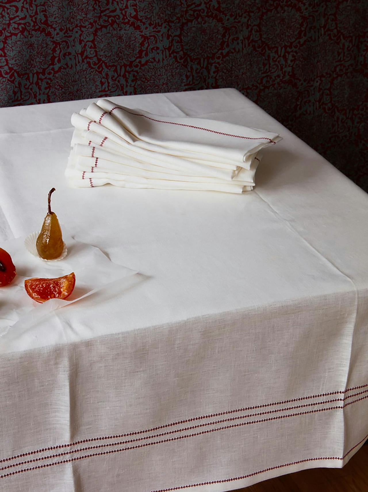 Tablecloth hemstitch, red Dining Volga Linen    - Collagerie