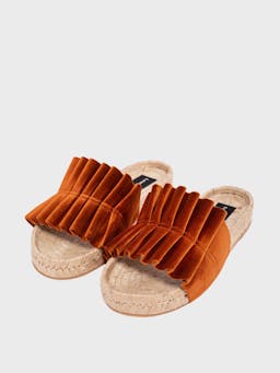 Velvet caramel Vegueta sliders Shoes Antonia's    - Collagerie