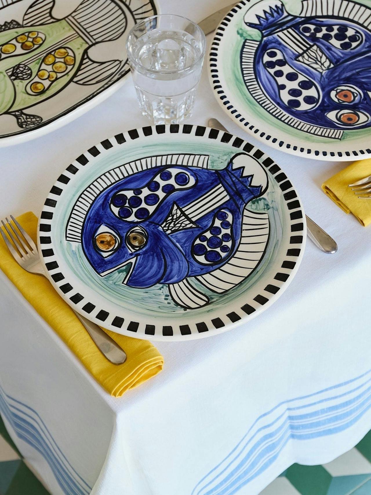 Blue fish gozo dinner plate Dinner Plates Villa Bologna    - Collagerie