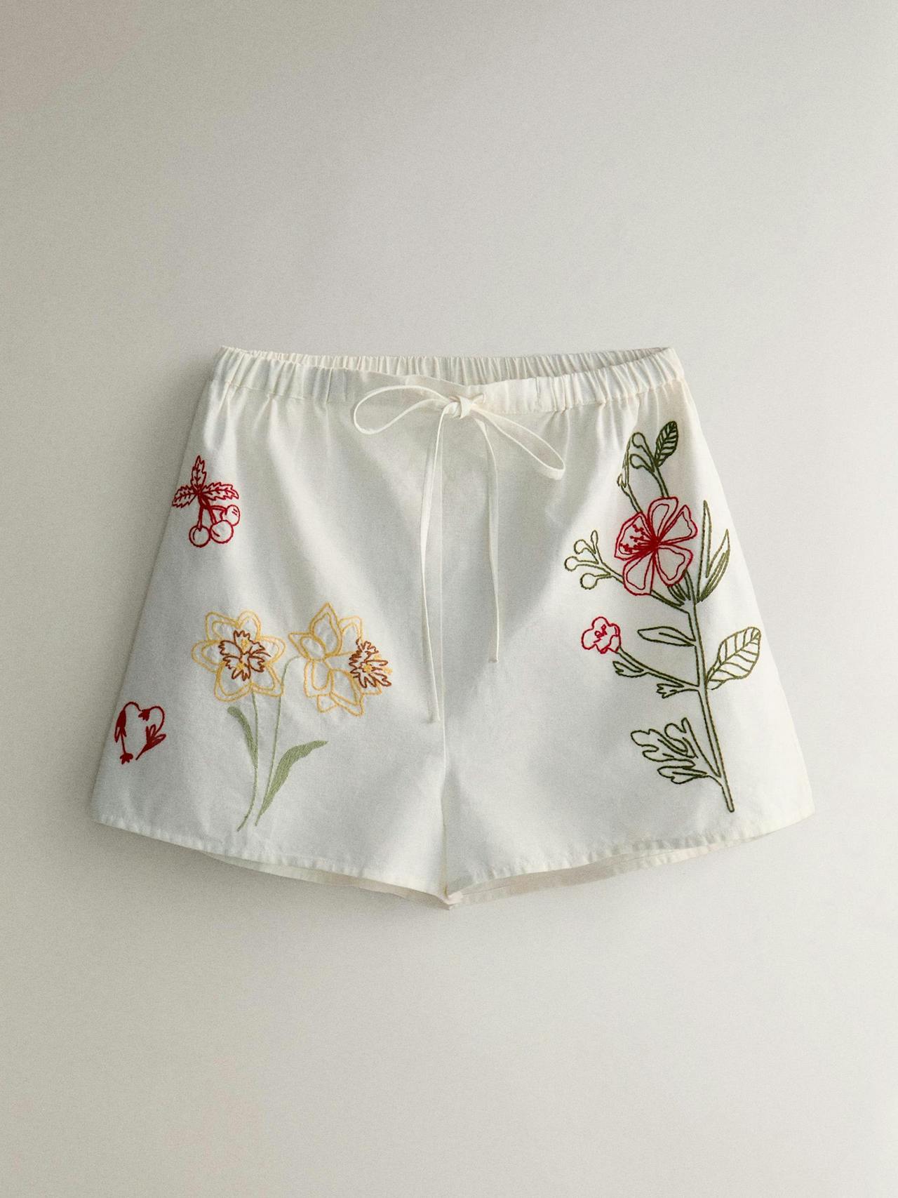 Cotton shorts with embroidery