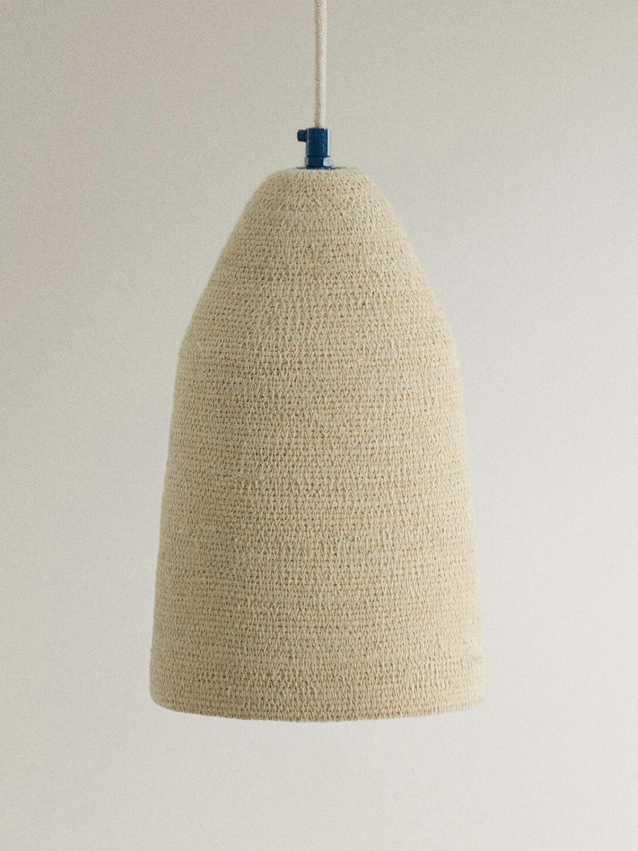 Conical seagrass ceiling lamp