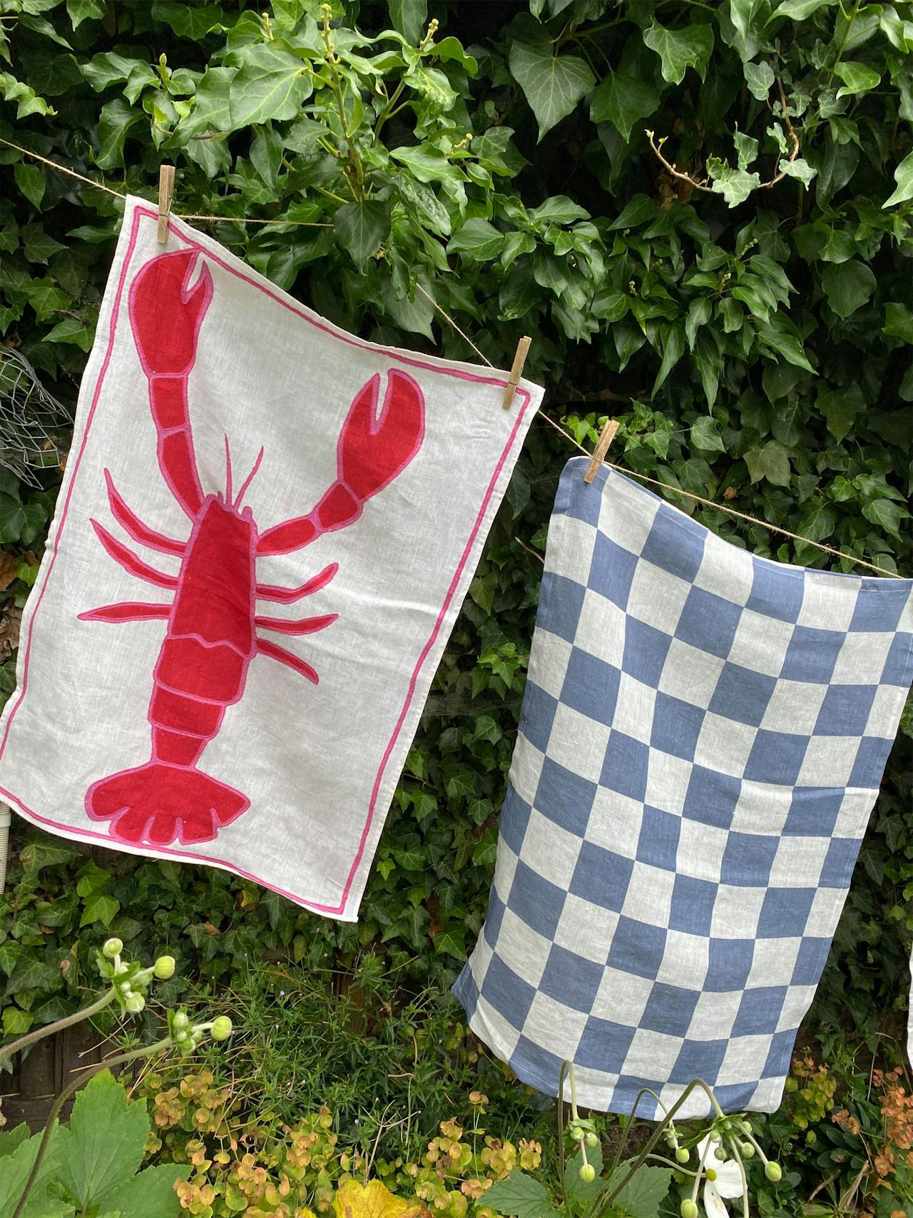 Lobster embroidered tea towel Interiors Amuse La Bouche    - Collagerie