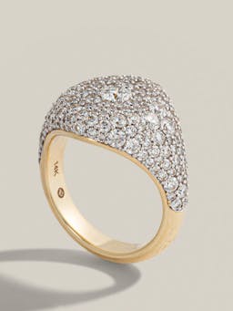 Signature diamond Pavé signet ring Jewellery Lucy Delius    - Collagerie