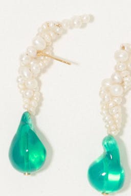 "Gotcha" pearl and green resin gold vermeil earrings Jewellery Completedworks    - Collagerie