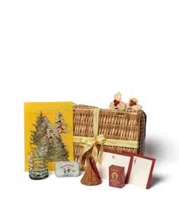 The festive hamper Hampers Sharland England    - Collagerie