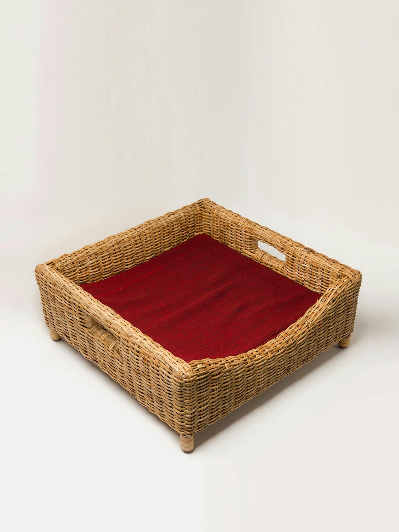 Kway raised rattan pet bed Interiors Kalinko    - Collagerie