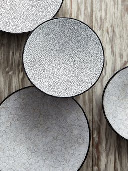 Lacquer and shattered eggshell bowl Interiors Kalinko    - Collagerie