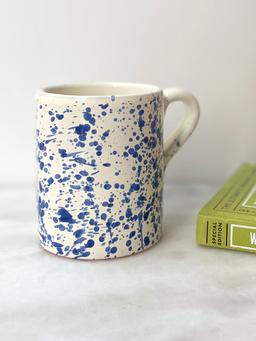 Coffee mug in blueberry Interiors Hot Pottery    - Collagerie